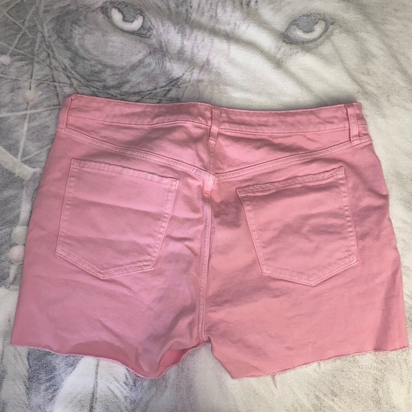 New! Pink Old Navy Jean Shorts - Picture 4 of 6